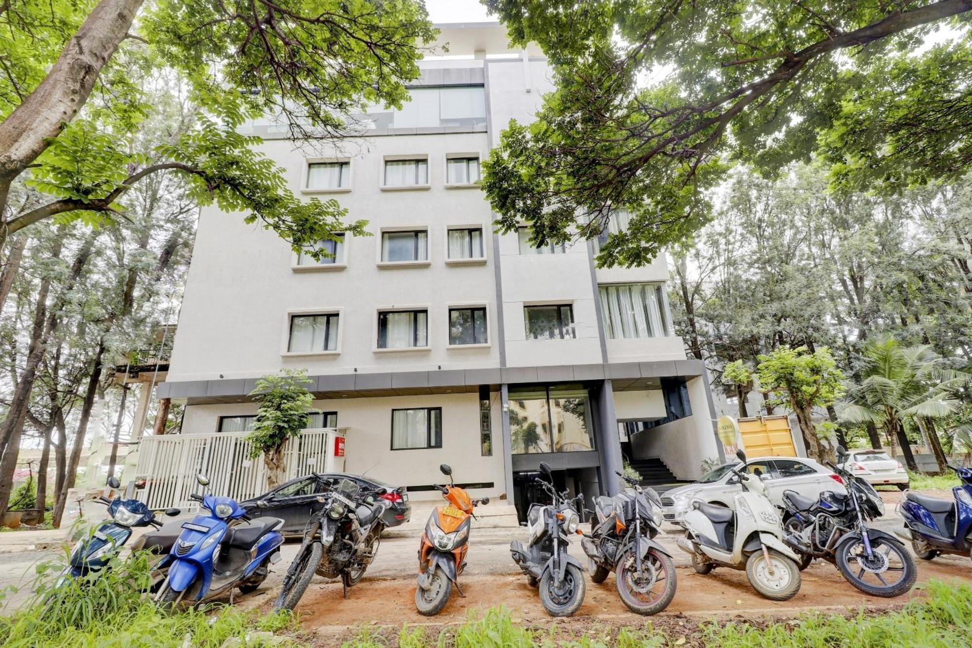 Super Sleek Townhouse Galexia Hotel And Resorts Bangalore Extérieur photo