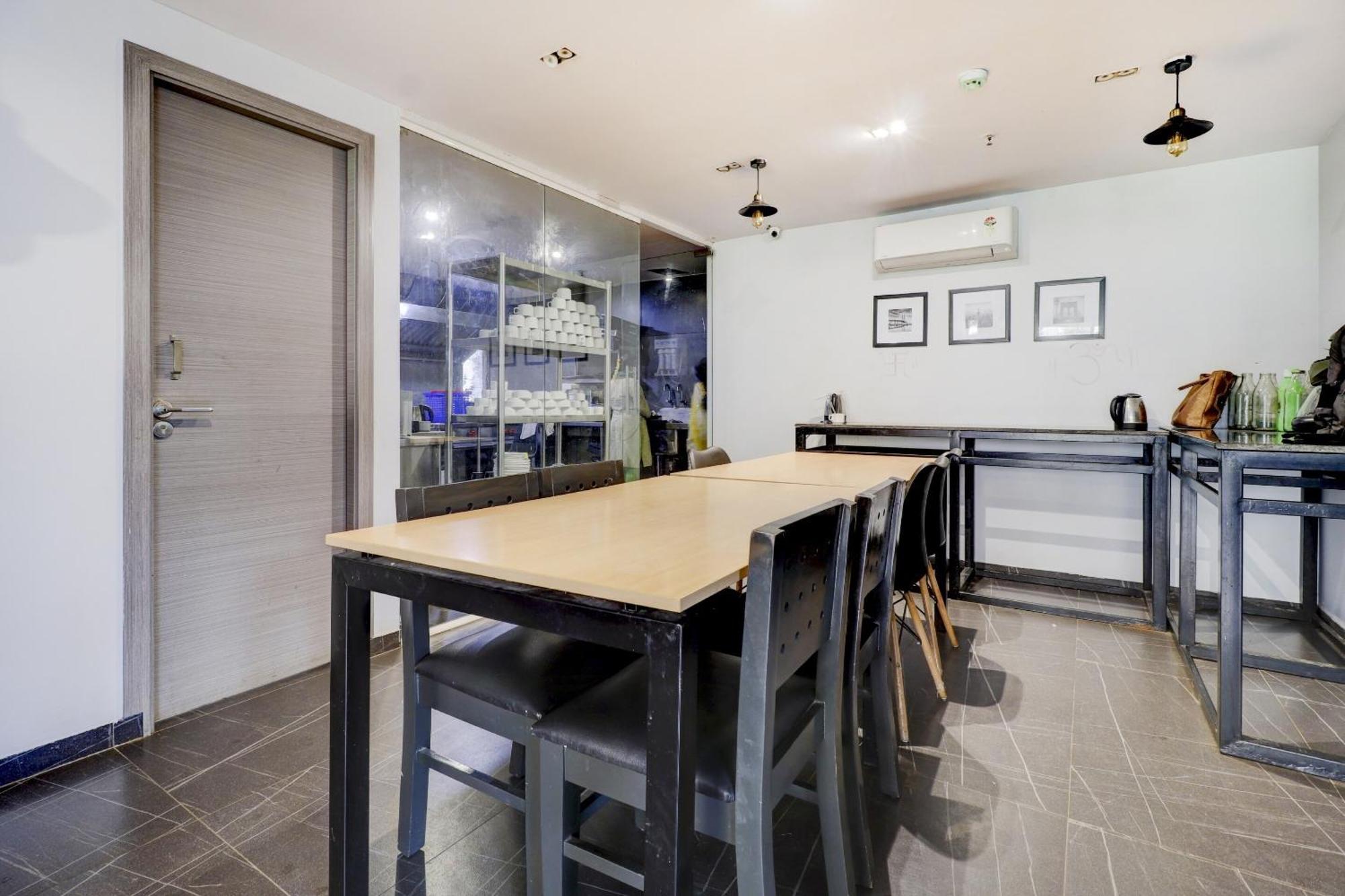Super Sleek Townhouse Galexia Hotel And Resorts Bangalore Extérieur photo